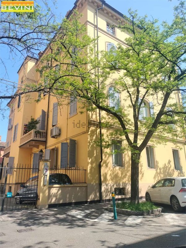 appartamento in vendita a Modena in zona Centro Storico