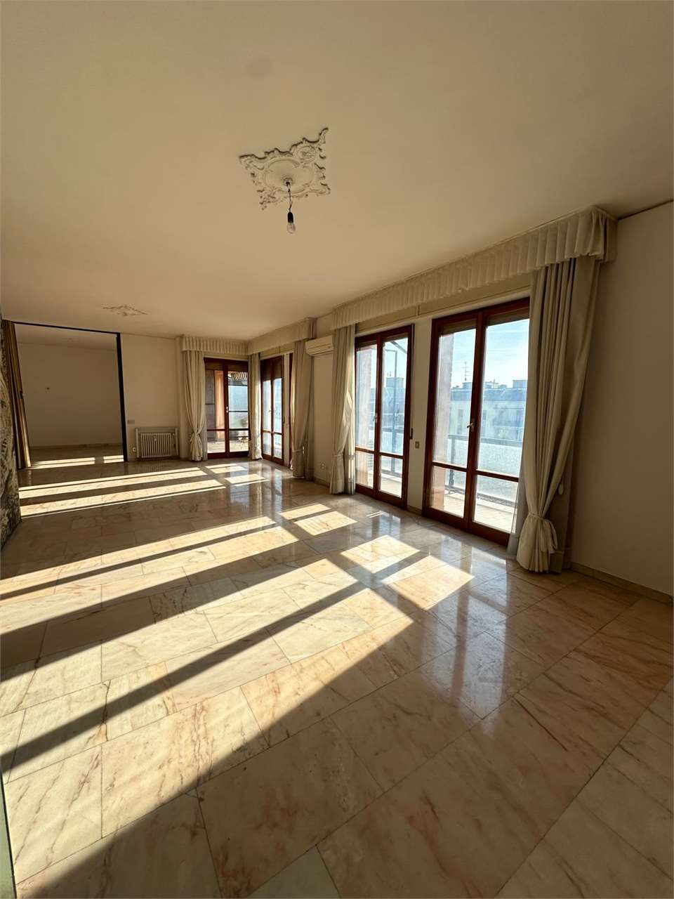 appartamento in vendita a Modena in zona San Lazzaro / Modena Est