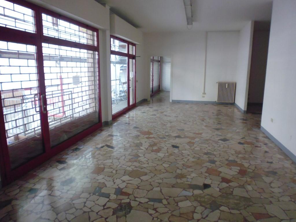 ufficio in vendita a Modena