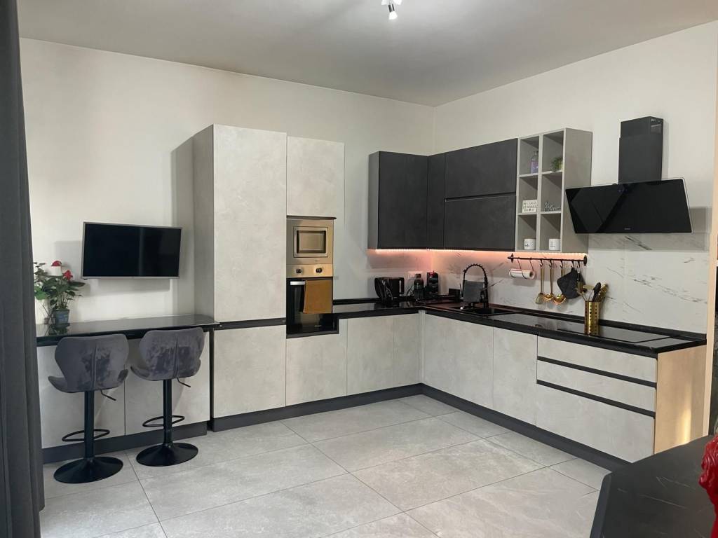 appartamento in vendita a Modena in zona Madonnina / Quattro Ville