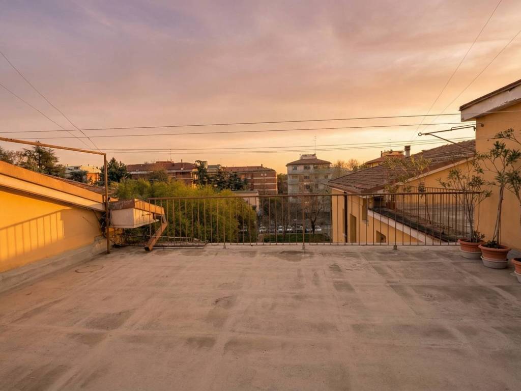 appartamento in vendita a Modena in zona San Lazzaro / Modena Est