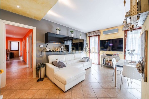 appartamento in vendita a Modena in zona Crocetta