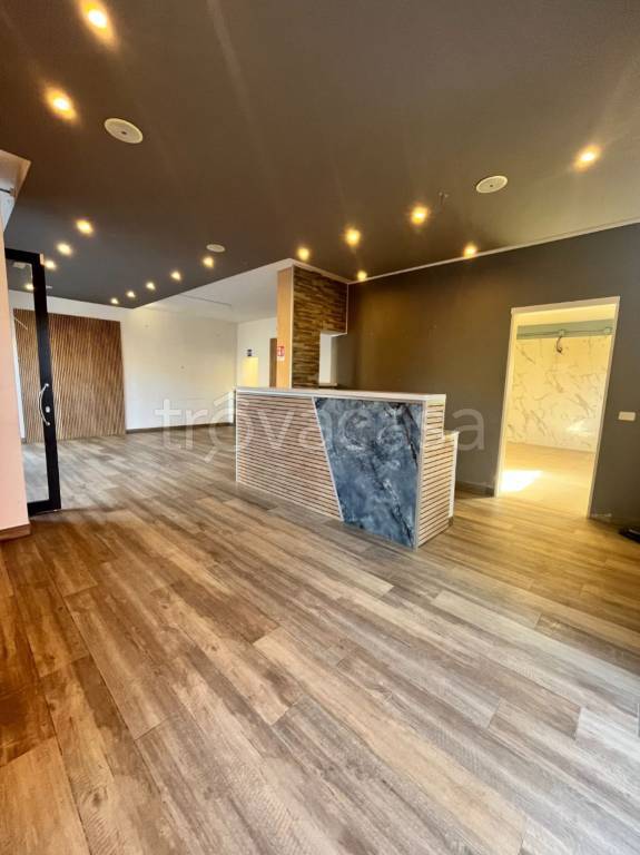 negozio in vendita a Modena in zona San Faustino