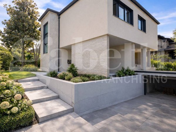 casa indipendente in vendita a Modena in zona Sant'Agnese