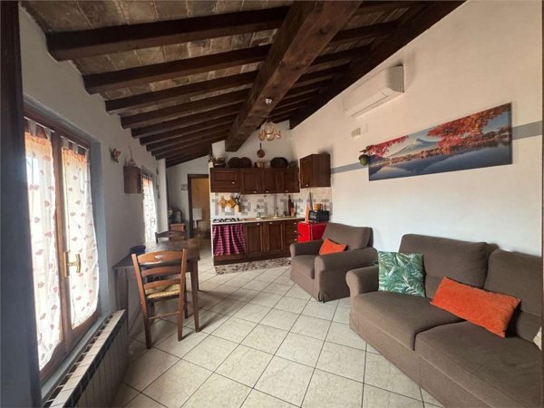 appartamento in vendita a Modena in zona Crocetta