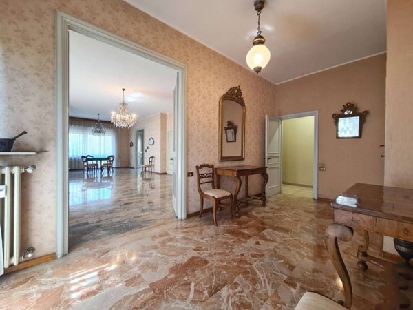 appartamento in vendita a Modena in zona San Lazzaro / Modena Est