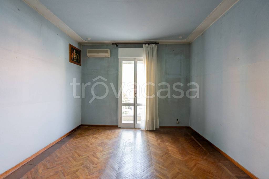 appartamento in vendita a Modena in zona Amendola