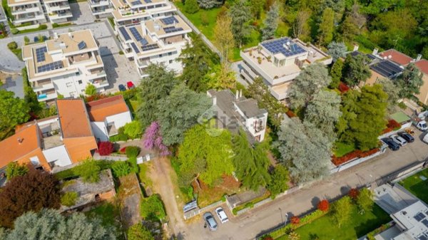 casa indipendente in vendita a Modena in zona San Faustino