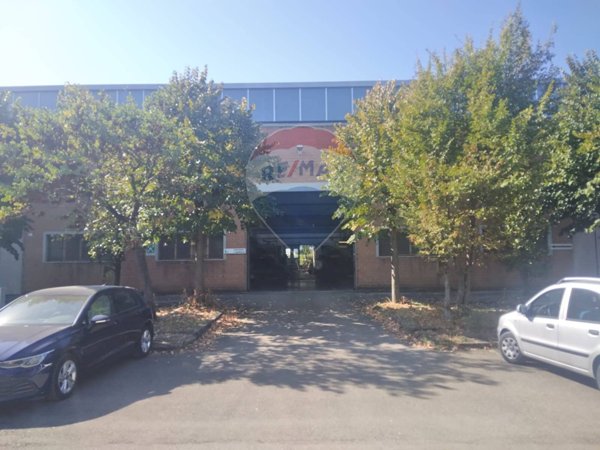capannone in vendita a Modena