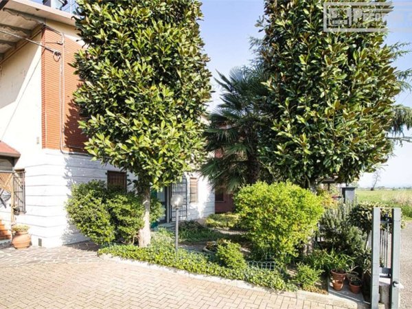 casa indipendente in vendita a Modena in zona Sant'Agnese