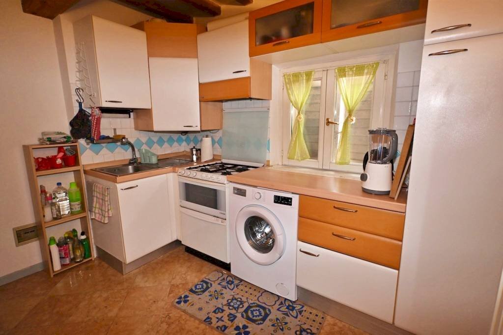 appartamento in vendita a Modena in zona Centro Storico