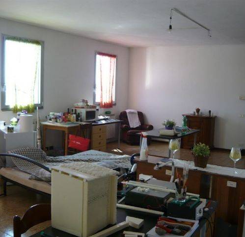 negozio in vendita a Modena in zona Crocetta