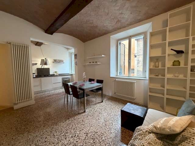 appartamento in vendita a Modena in zona Centro Storico