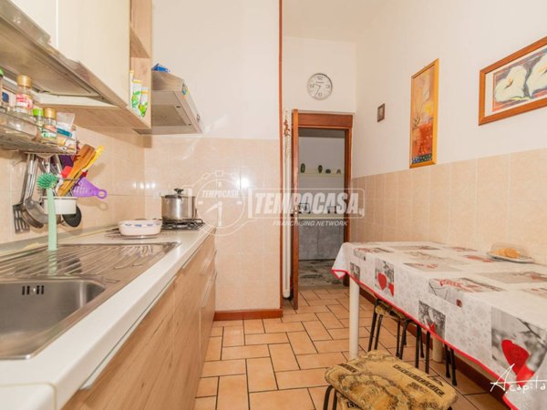 appartamento in vendita a Modena in zona Madonnina / Quattro Ville