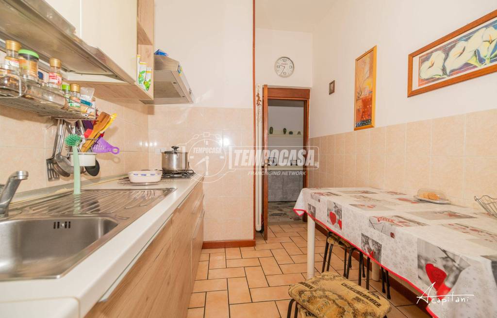 appartamento in vendita a Modena in zona Madonnina / Quattro Ville