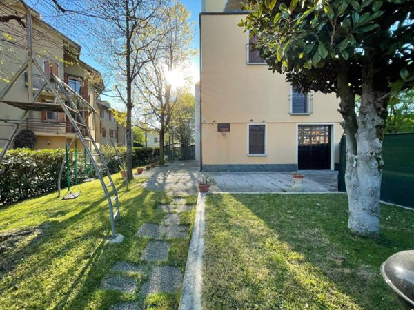 appartamento in vendita a Modena in zona Lesignana