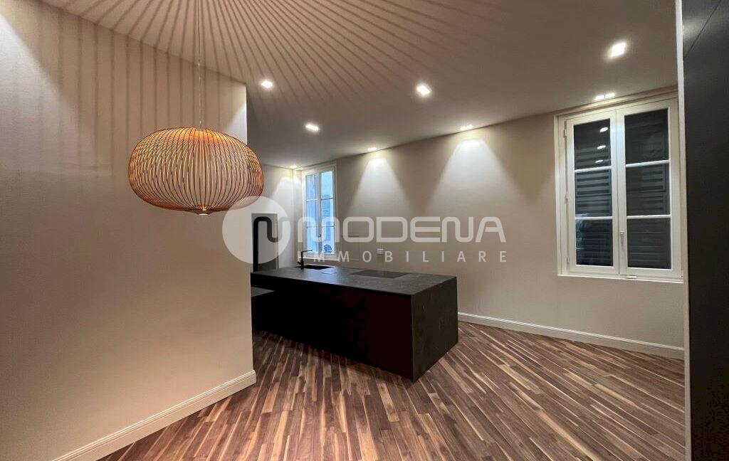 appartamento in vendita a Modena in zona Centro Storico