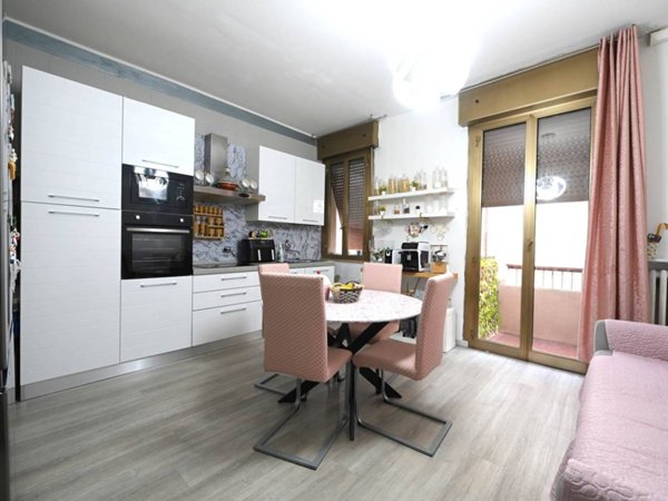 appartamento in vendita a Modena in zona Madonnina / Quattro Ville