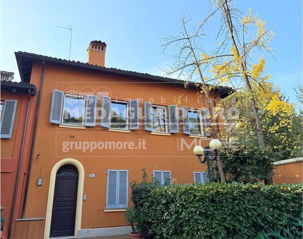 ufficio in vendita a Modena in zona Centro Storico