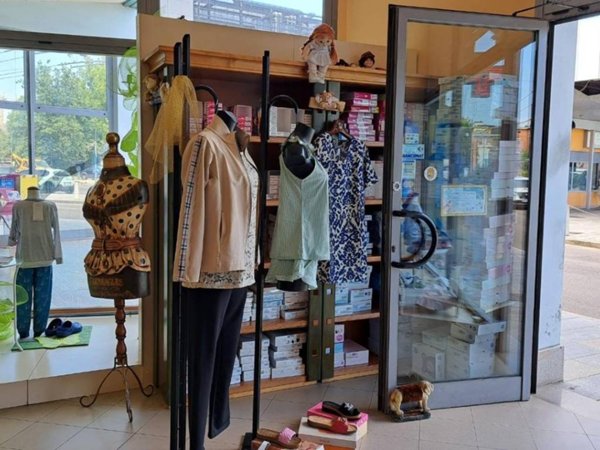 negozio in vendita a Modena in zona Buon Pastore