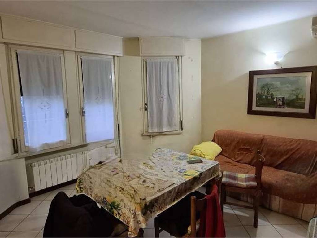 appartamento in vendita a Modena in zona Centro Storico