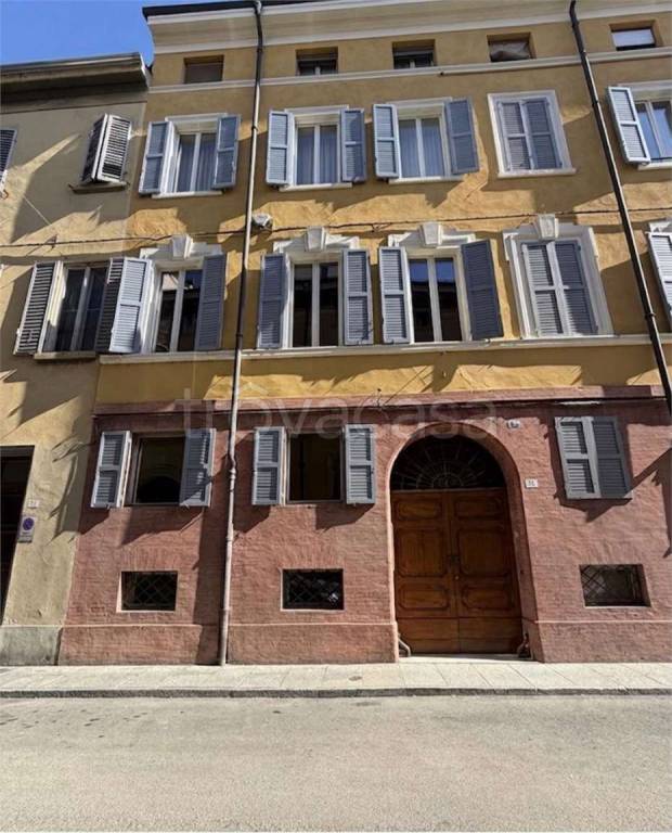 appartamento in vendita a Modena in zona Centro Storico