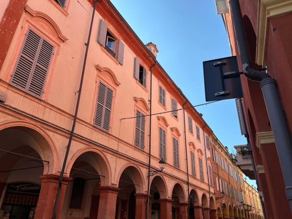 appartamento in vendita a Modena in zona Centro Storico