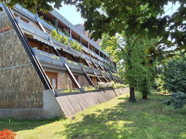 appartamento in vendita a Modena in zona Villanova