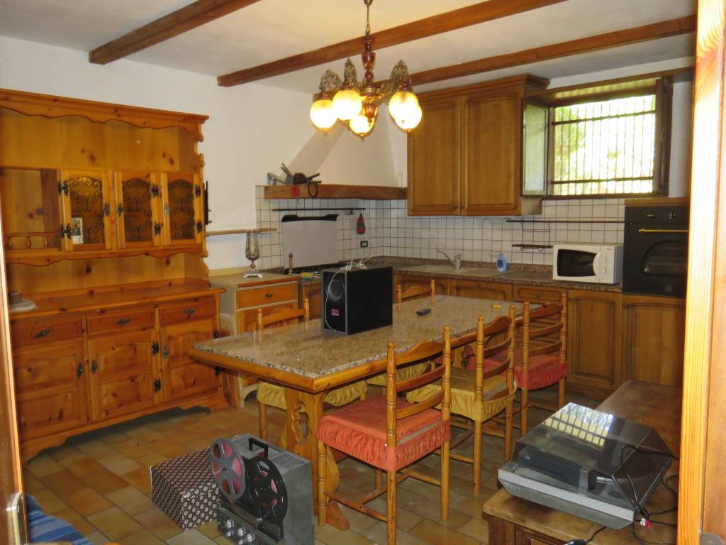 appartamento in vendita a Modena in zona Vaciglio