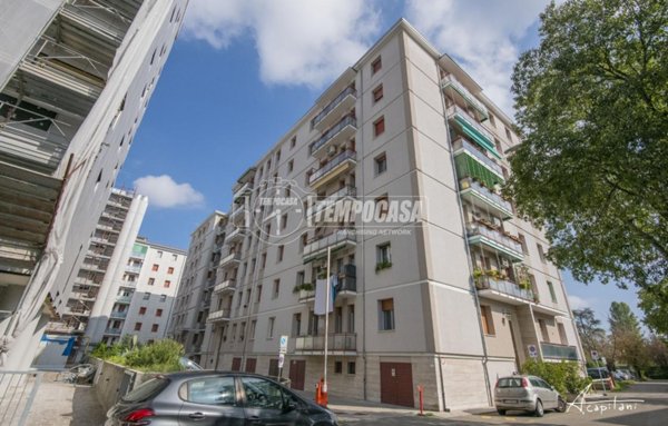 appartamento in vendita a Modena in zona San Lazzaro / Modena Est