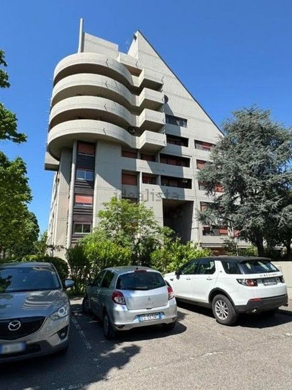 casa indipendente in vendita a Modena in zona Amendola