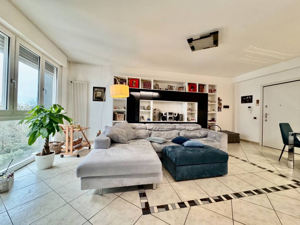 appartamento in vendita a Modena in zona San Faustino