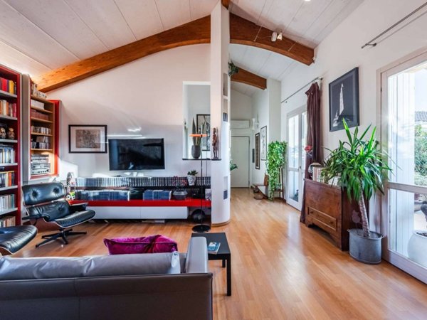 appartamento in vendita a Modena in zona Centro Storico