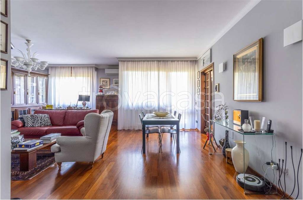 appartamento in vendita a Modena