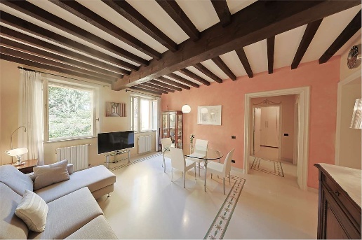 appartamento in vendita a Modena in zona Centro Storico