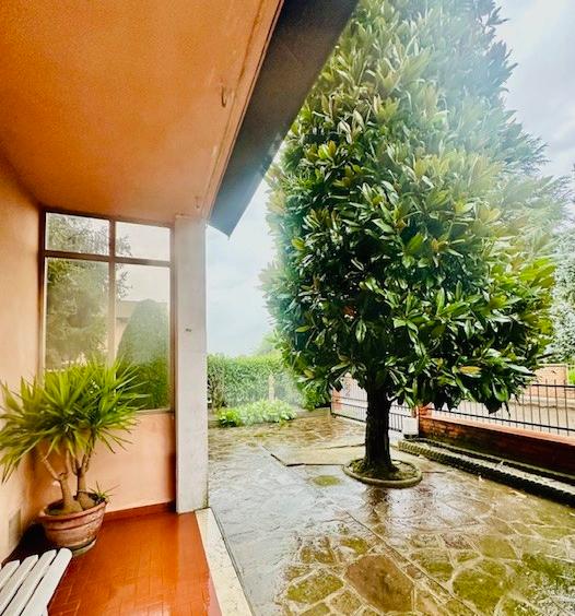 casa indipendente in vendita a Modena in zona Crocetta