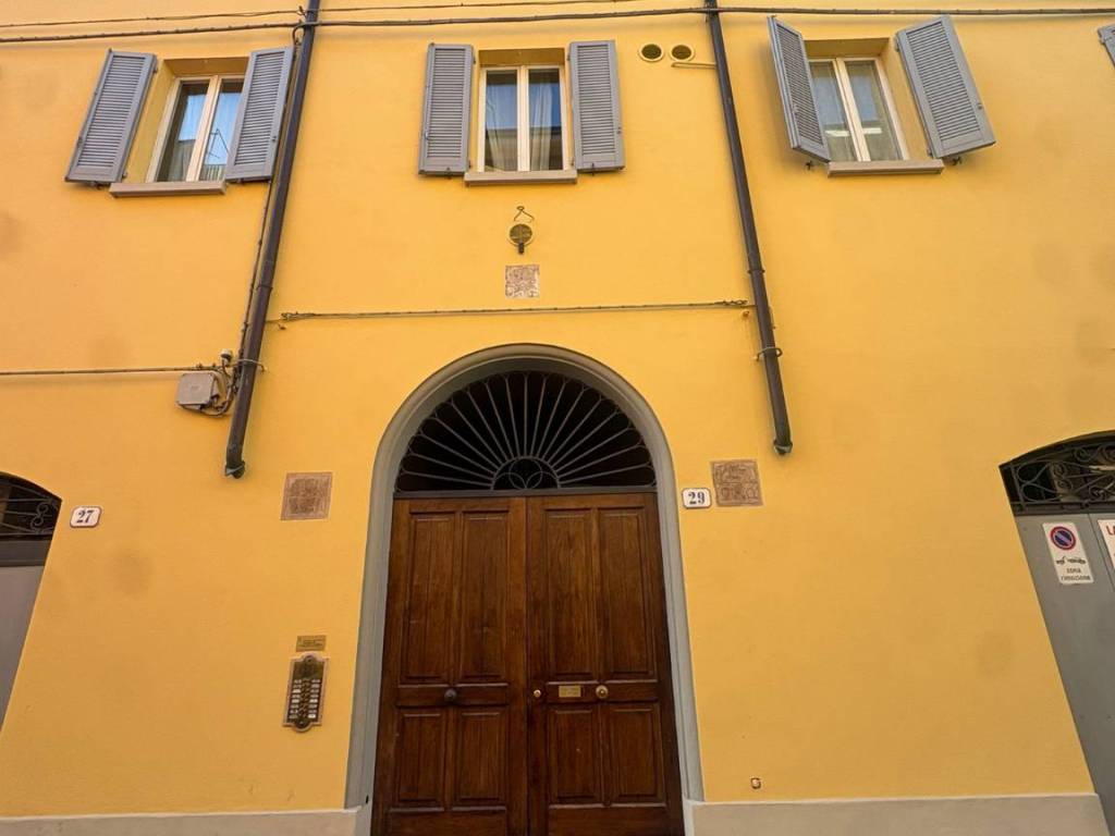 appartamento in vendita a Modena in zona Centro Storico