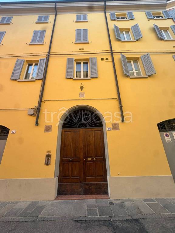 appartamento in vendita a Modena in zona Centro Storico