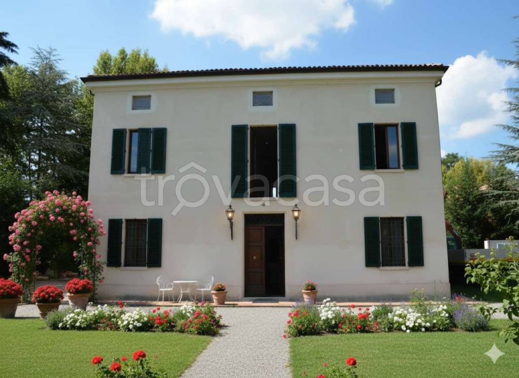 casa indipendente in vendita a Modena in zona Portile