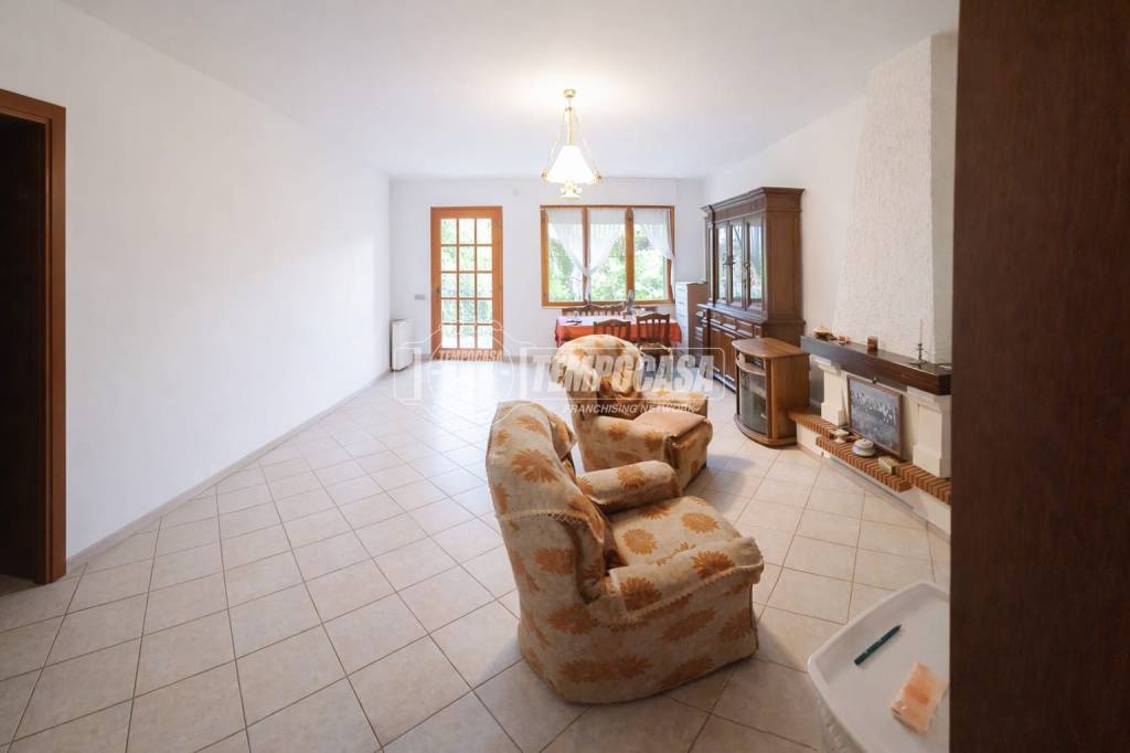 casa indipendente in vendita a Modena in zona San Faustino