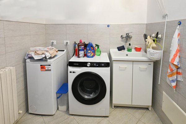 appartamento in vendita a Modena in zona Lamarmora