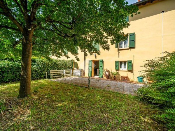 casa indipendente in vendita a Modena in zona Cittanova