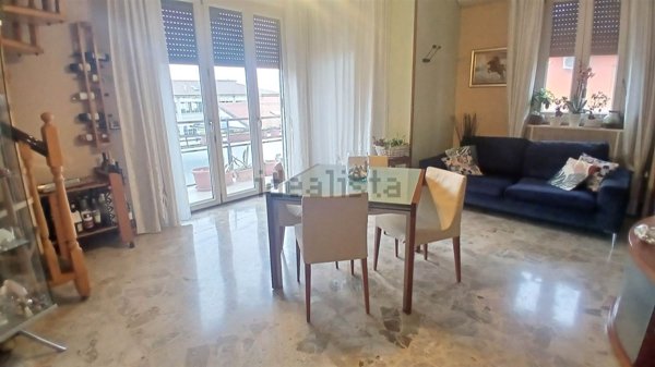 appartamento in vendita a Modena in zona Crocetta