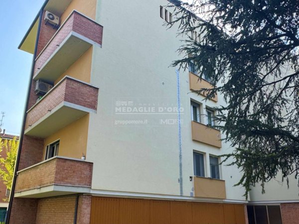 appartamento in vendita a Modena in zona Crocetta