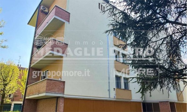 appartamento in vendita a Modena in zona Crocetta