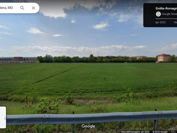 negozio in vendita a Modena in zona San Cataldo