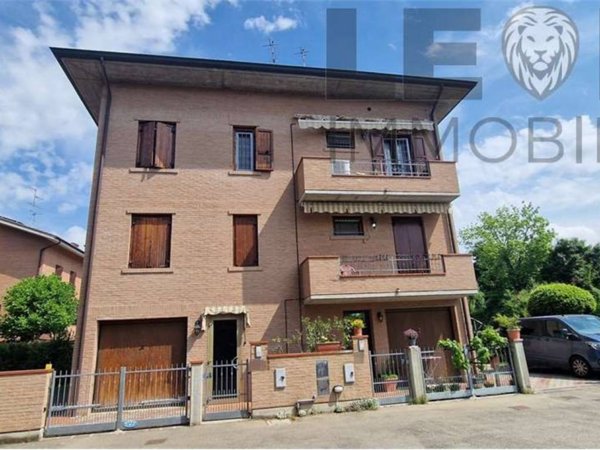 appartamento in vendita a Modena in zona San Lazzaro / Modena Est