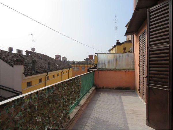 appartamento in vendita a Modena in zona Centro Storico