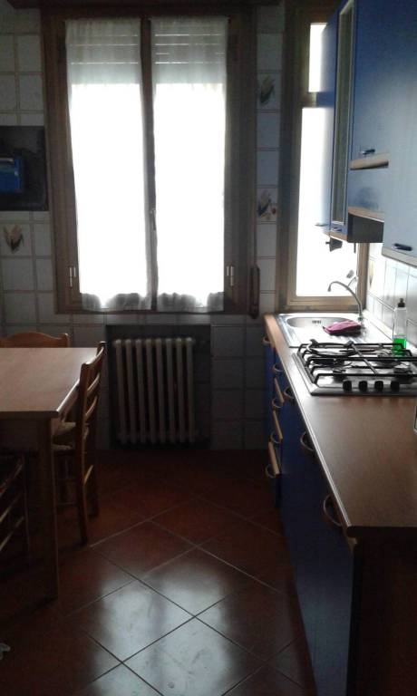 appartamento in vendita a Modena in zona Amendola
