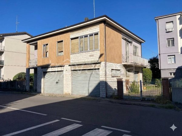 casa indipendente in vendita a Modena in zona Buon Pastore